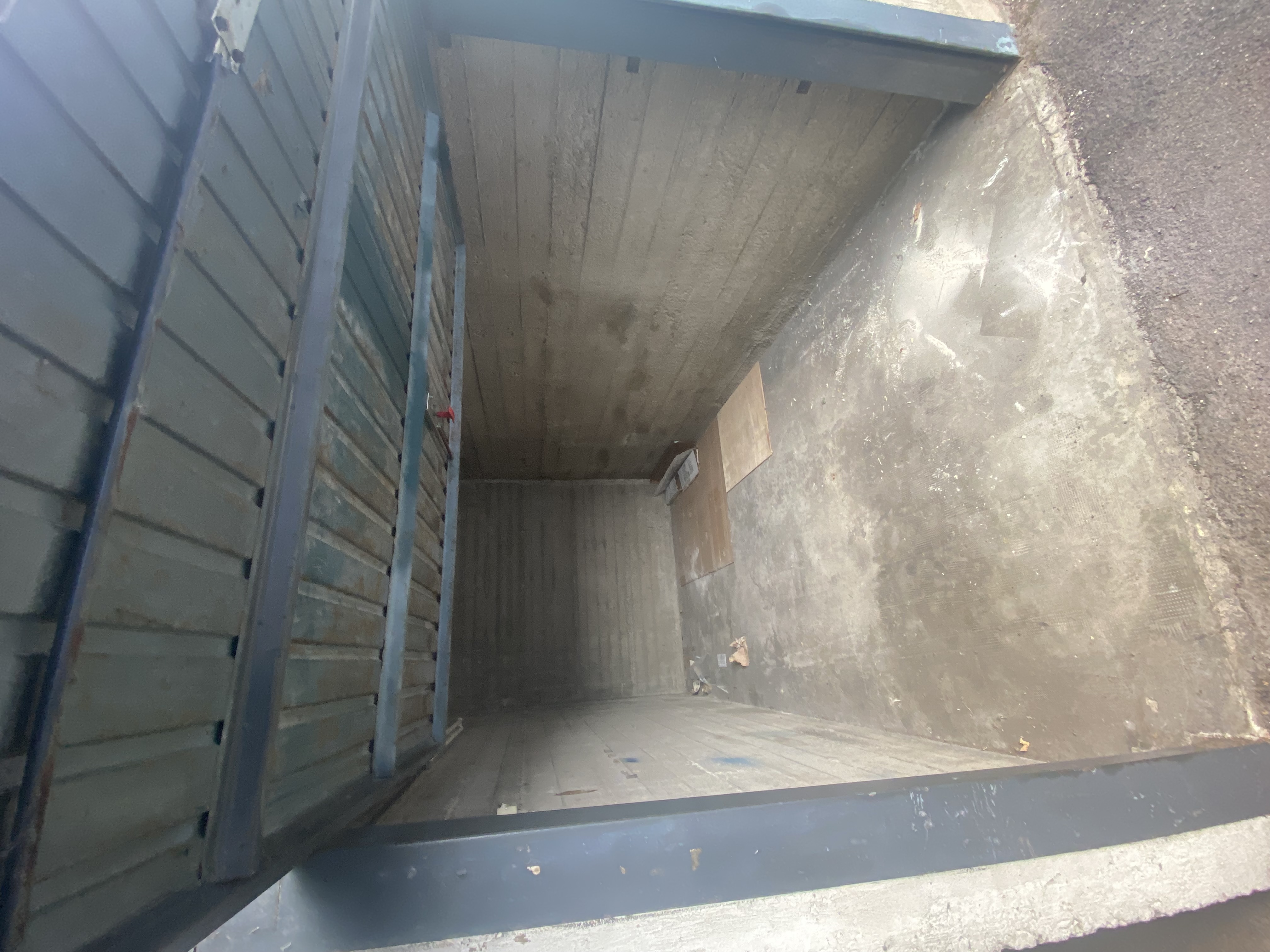 Garage e spazio di deposito